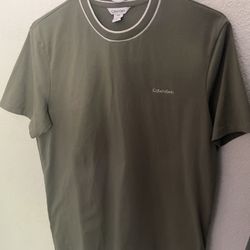 Olive green T Shirt (small)