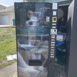 Dixie Narco 501e vending machine