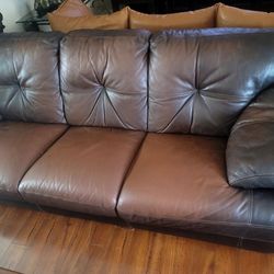 BROWN VINTAGE LEATHER SOFA