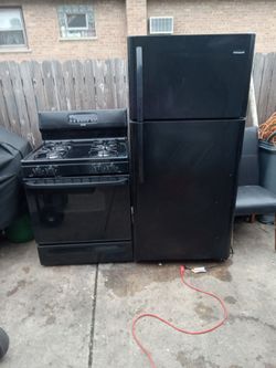 Black Ge Stove &  Frigidaire fridge set