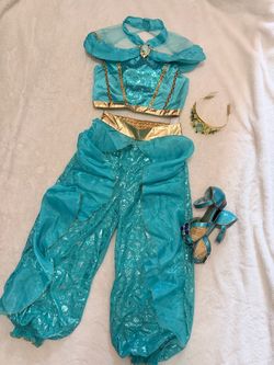 Princess Jasmine costume