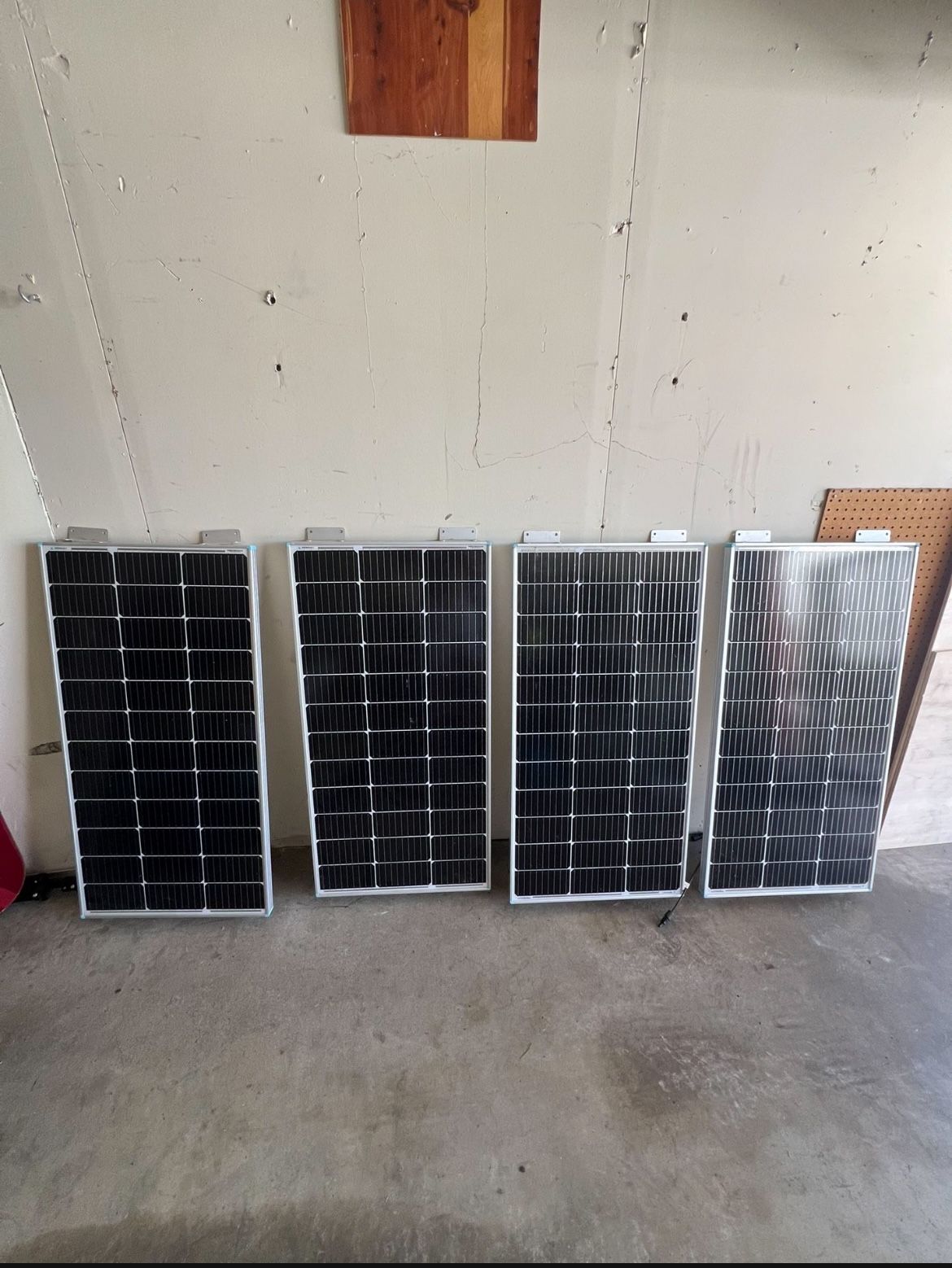 Renogy Solar Panels (x4) | 100 watt each for Sale in San Diego, CA ...