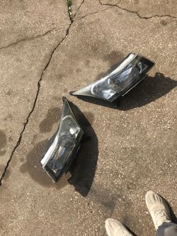 2013 Chevy Cruze headlights