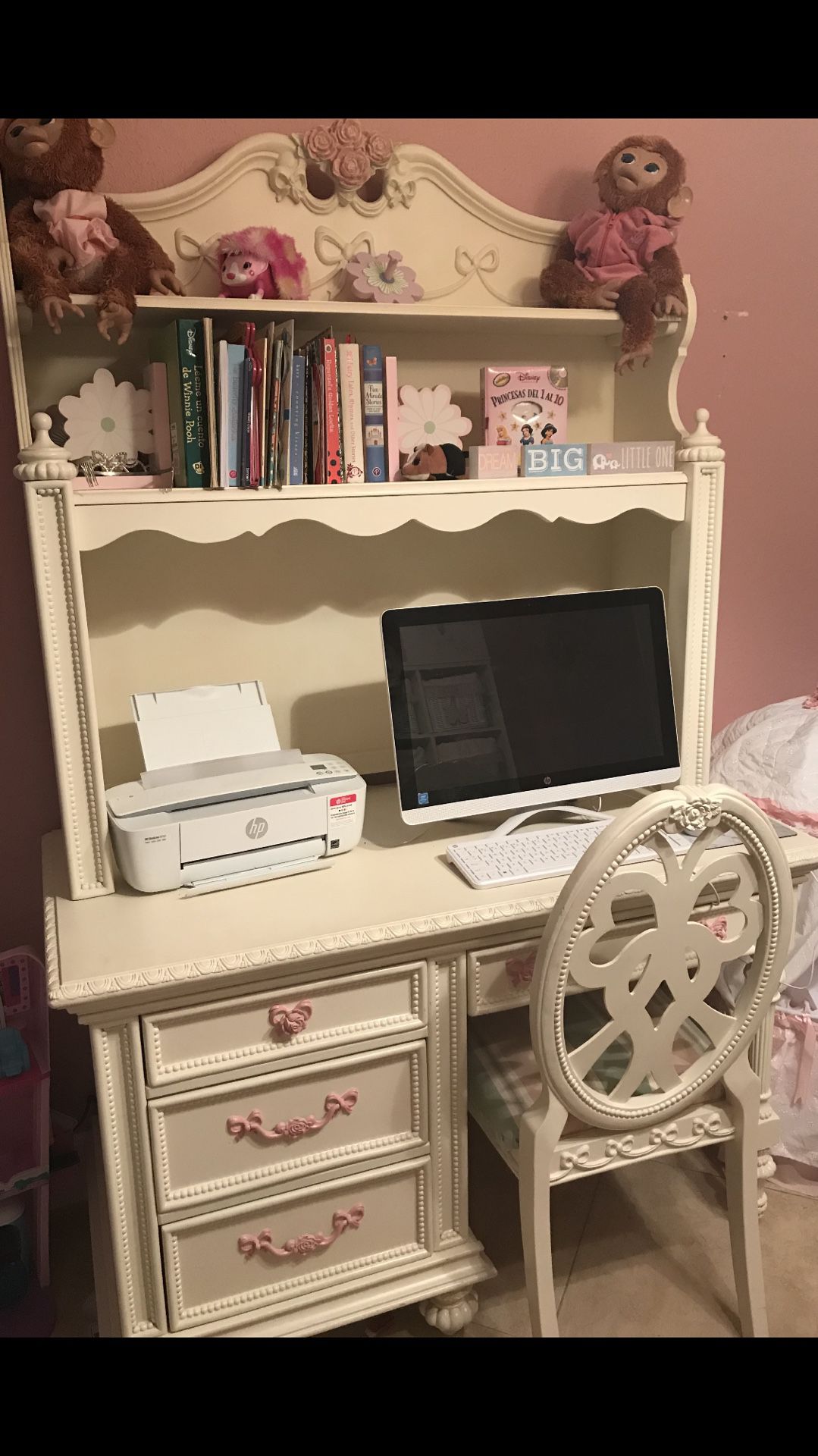 Princess Desk with chair