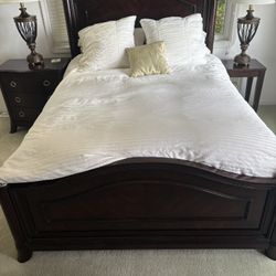5 Piece Bedroom Set