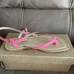 Lucky Bylee Flat Sandals Size 8.
