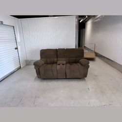 Comfy Nice Brown Recliner Couch 