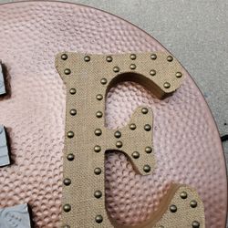 E letter Decor, Each