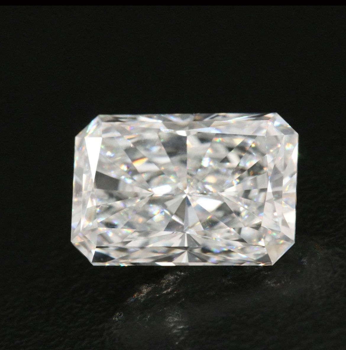 Loose 4.87 CT Lab Grown Diamond with IGI Report