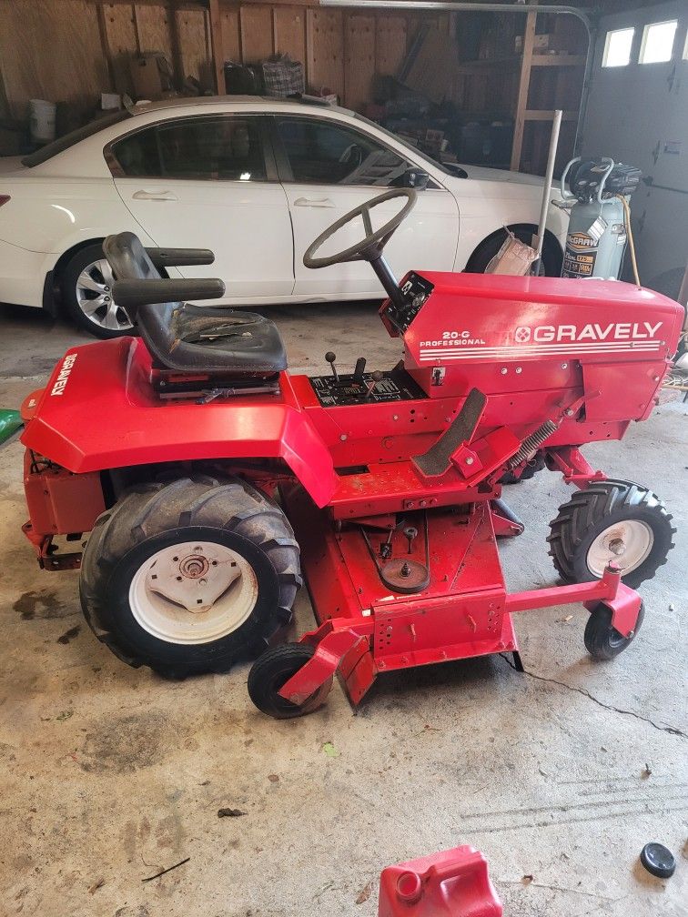 Gravely 20g PROFESIONAL 60" CUT