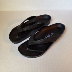 BLACK BIRKENSTOCK 