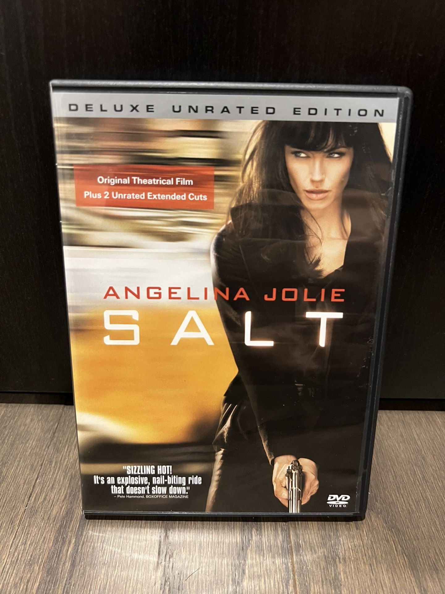 Salt Movie Deluxe Unrated Edition DVD with Case NO MEETUPS