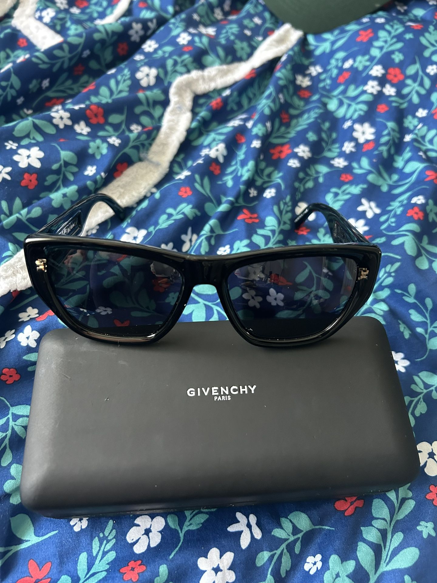 Sunglasses Givenchy Paris 