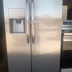 Refrigerator Stainless 