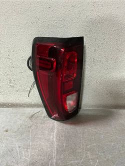 2019 2020 2021 2022 2023 2024 2025 2026 GMC SIERRA 1500 LEFT TAIL LIGHT OEM USED
