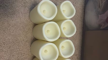 12 plastic battery operated candles