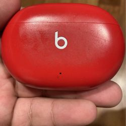 Beats Studio Buds - True Wireless Noise Cancelling Bluetooth Earbuds - Beats Red