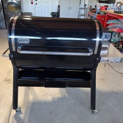 WEBER SMOKEFIRE X6 WOOD PELLET GRILL