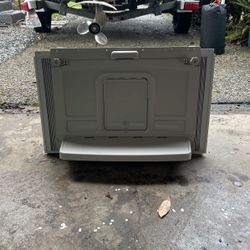Vista Gato Window Litter Box
