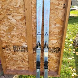 Vintage 160cm Fisher Dream Skis with Bindings