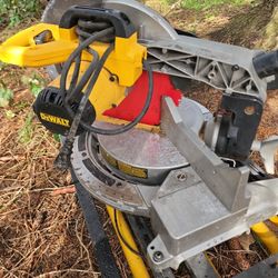 Shop Saw Dewalt 12 Inches