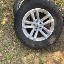 2013 Ford Explorer Rims /tires