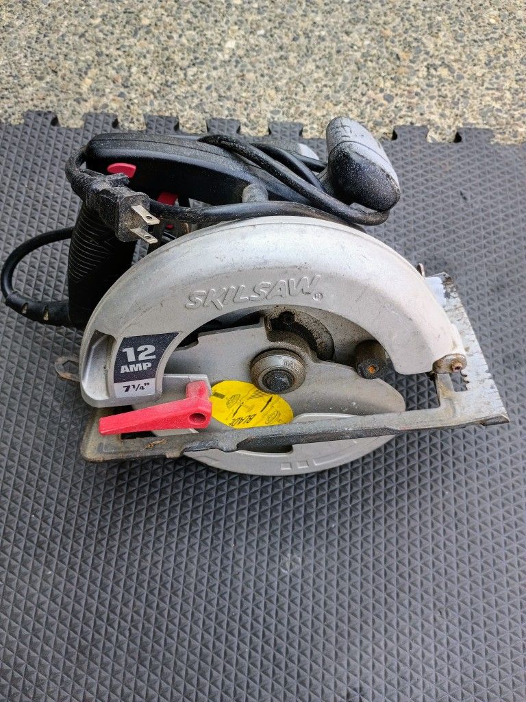 12 Amp  Skilsaw Circular Saw, 7 1/4"