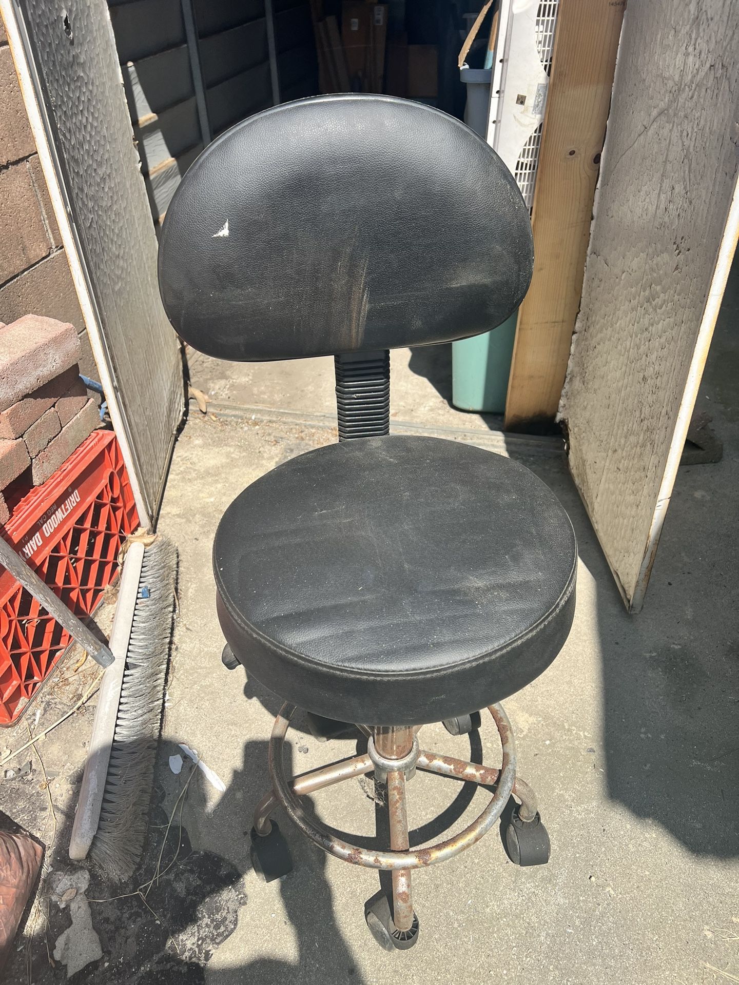 Rolling Garage Or Workbench Chair