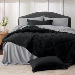 Bedsure Black and Gray, 7 Pieces Reversible Comforter set, Full Size, Iight weight. New