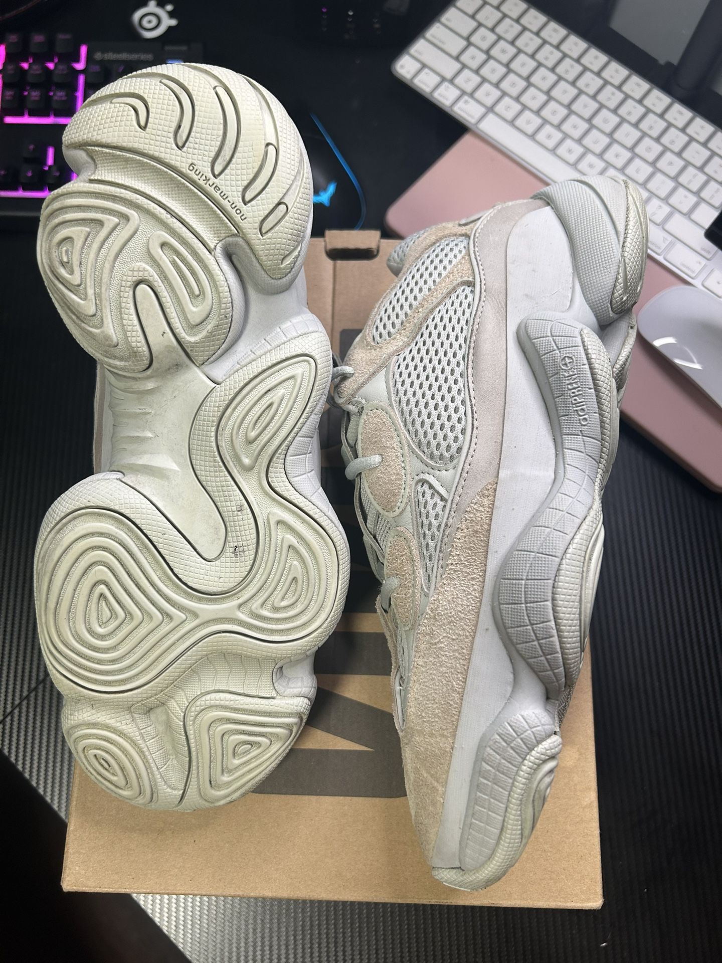 Adidas Yeezy 500 Salt Size 9 Used