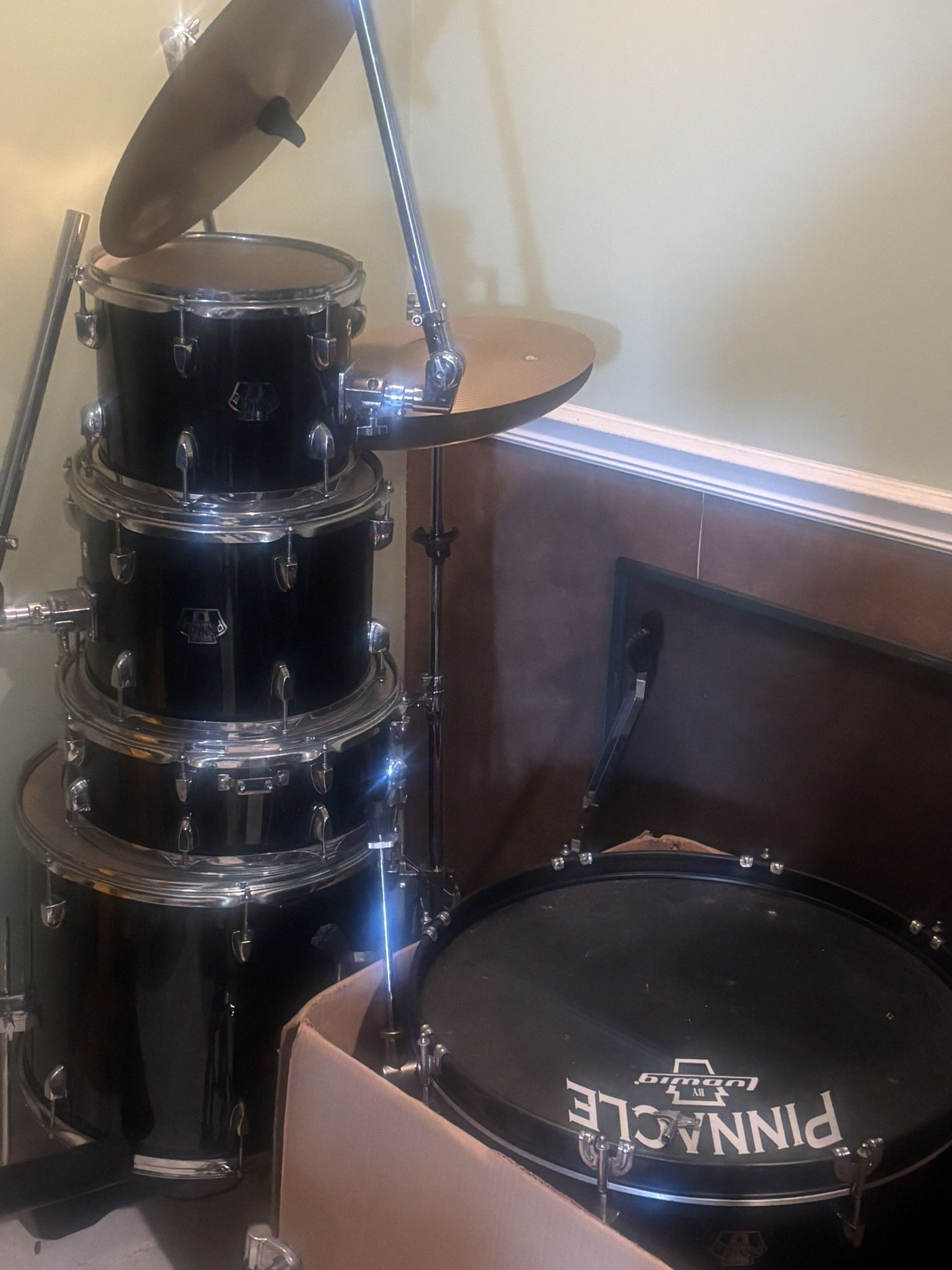 Pinnacle Drum Set