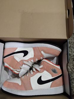 AIR JORDAN 1 MID