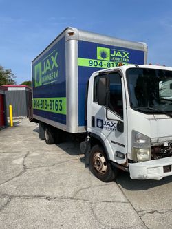Box truck