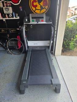 Nordictrack c2100 threadmill