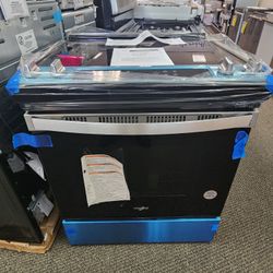 Whirpool 6.4 cu. ft. 5 Burner Smart Slide-In Electric
Range with Air Fry When Connected in
Fingerprint Resistant Stainless Steel