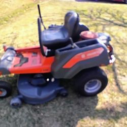 46"Cut Husqvarna zero turn mower runs cuts great no issues 1200 cash firm read full description