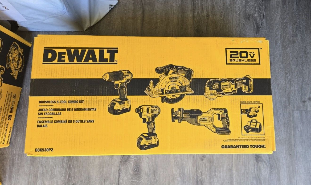DEWALT 20V MAX 5-Tool Power Tool Combo Kit (2-Batteries and Charger Included)