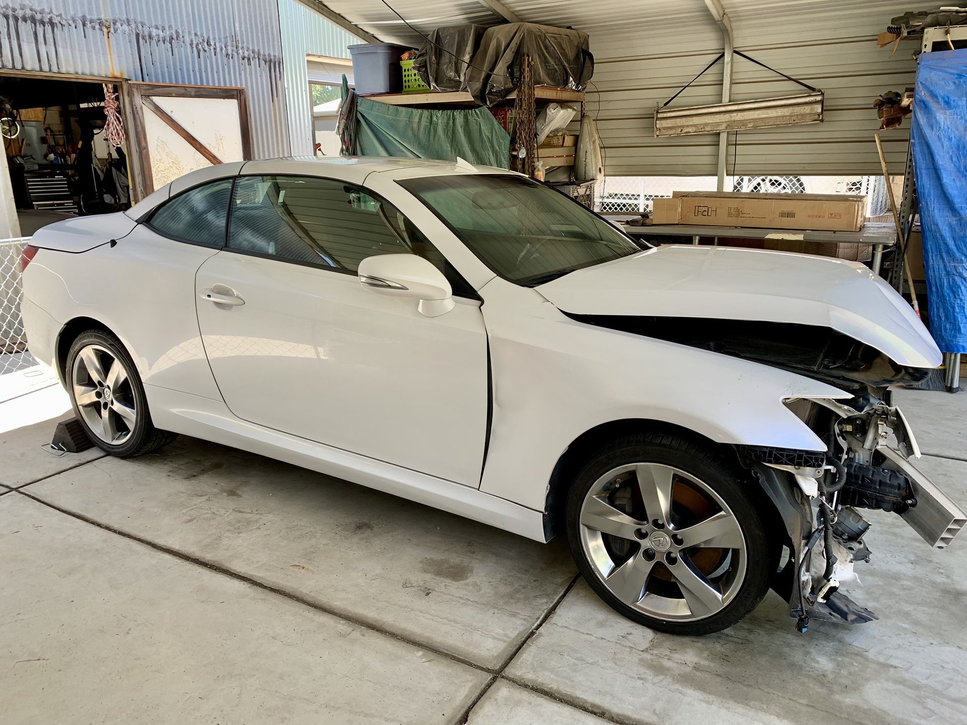 2011 LEXUS IS350C PARTS CAR