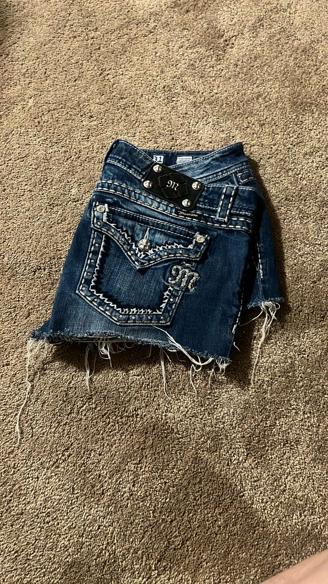 Miss Me Shorts Size 31