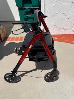 Walker - 4 wheels with seat and brakes