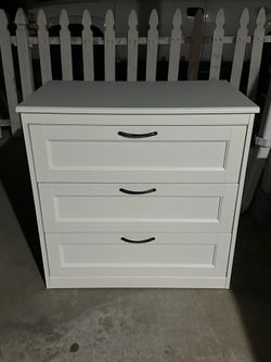 IKEA SONGESAND DRESSER