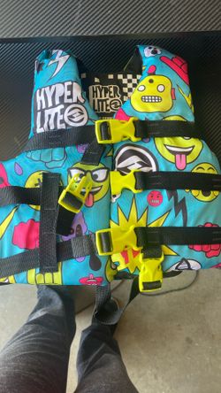 hyperlite Life Vest For A Child 30 To 50 Pounds