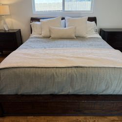 Pottery Barn Sleigh bed (King)