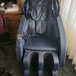 Zero Gravity Full Body Massage Chair