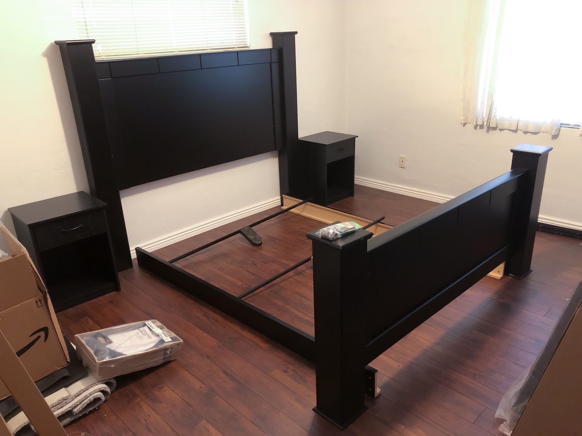Black queen bed frame & 2 nightstands bedroom set
