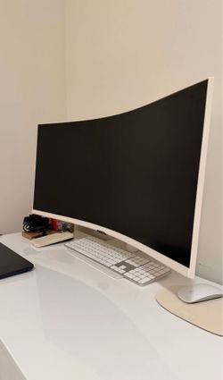 34" Samsung Curved Monitor ViewFinitty