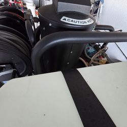 Pressure  Washer.🥵HOT&COLD🥶water .!!only For 7,000  Generator Included And Tool Box. 