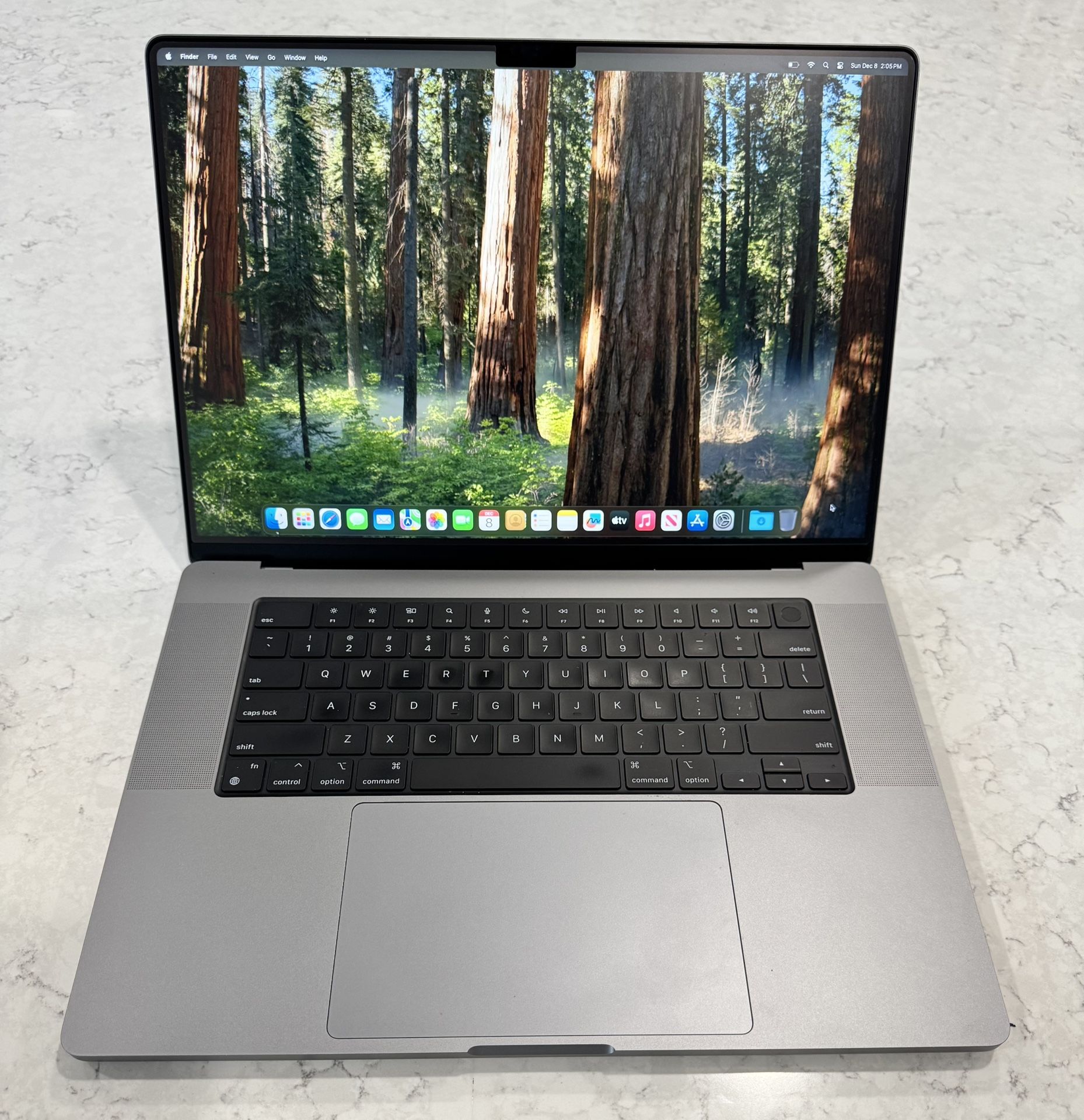 M1Max MacBook Pro 16” w/ 64gb RAM
