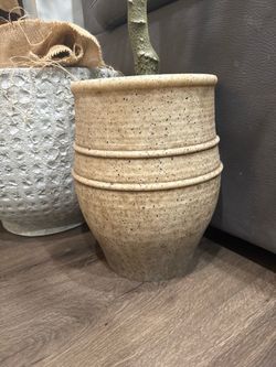 Small Textured Stone-Look Planter – Neutral Beige