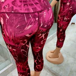 Ladies Reebok Tights (Medium)